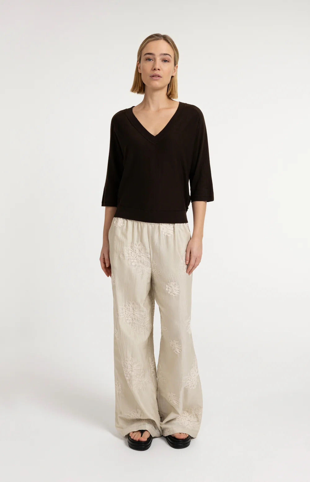 YAYA V-neck Sweater with Seam Detail