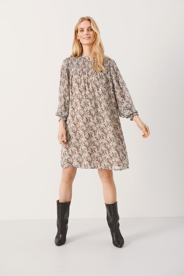 Katcha dress Part Two