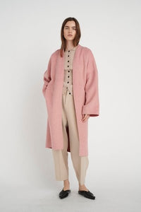 Phiiw-robe-coat-smoothie-pink
